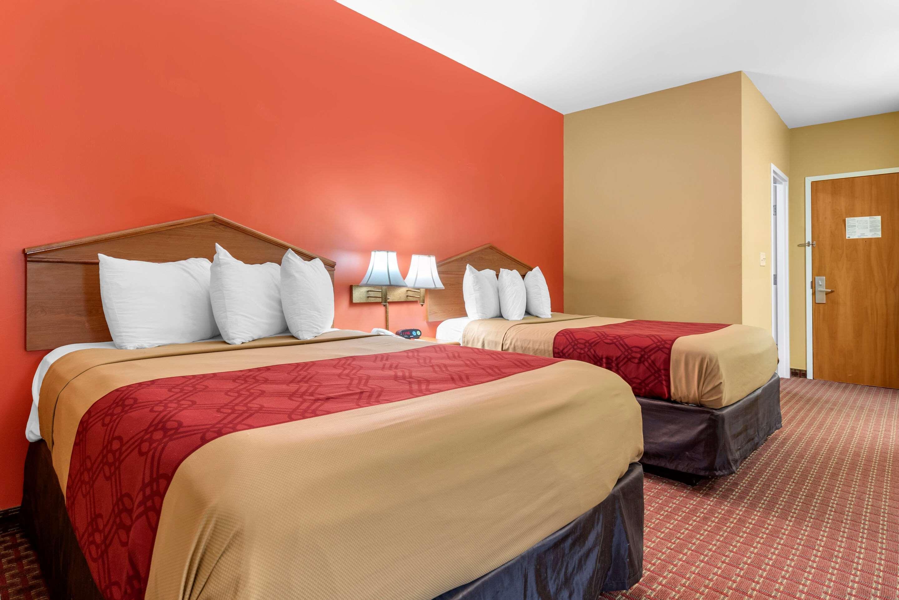 Econo Lodge Louisville Airport Eksteriør billede