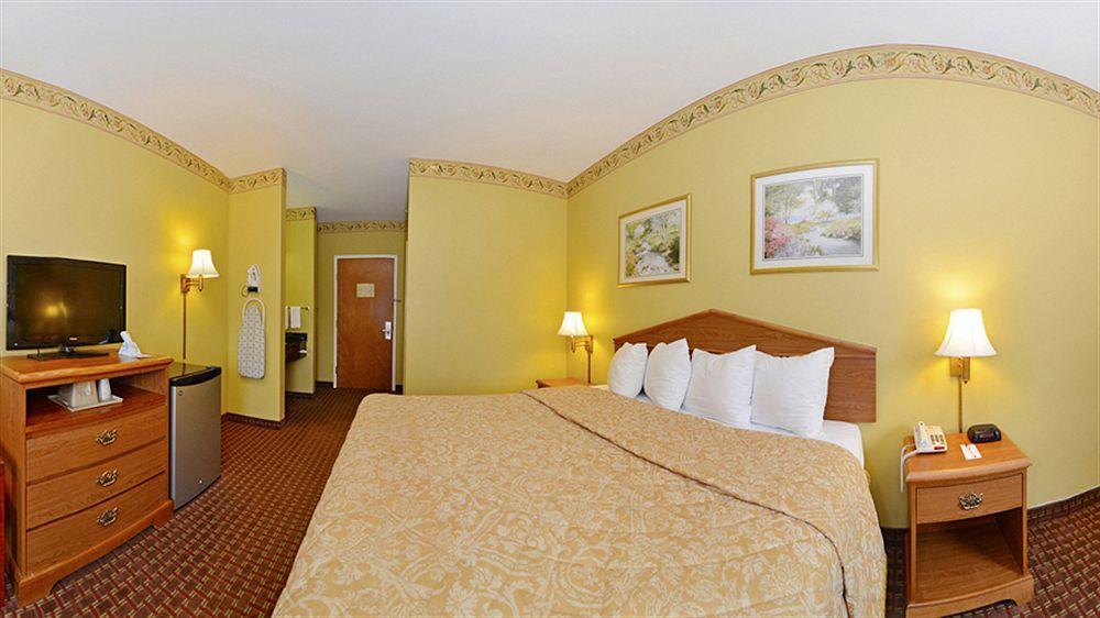 Econo Lodge Louisville Airport Eksteriør billede